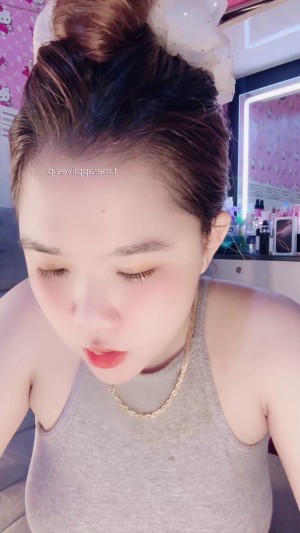 Thảo Hiền mông căng, vú to lấp đầy cả màn hình – ThaoHien02 Bigo Live